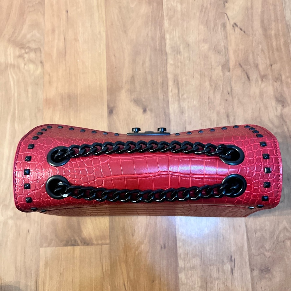 Badgley Mischka Red Croc-Embossed Chain Strap Bag - Picture 4 of 15